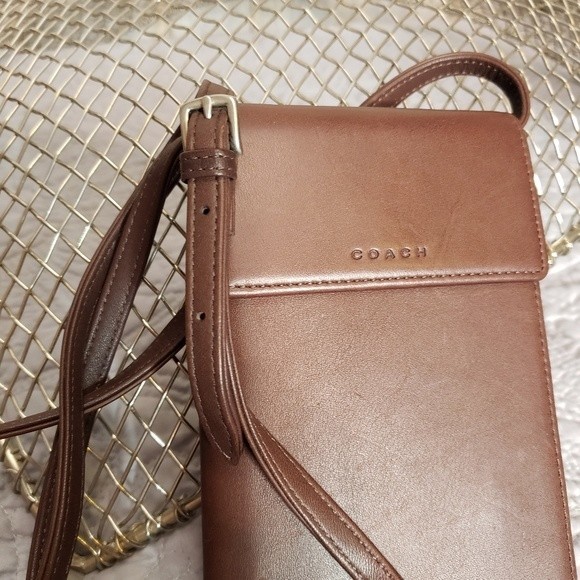 NWT Coach Swing Wallet Leather Crossbody Dark Brown